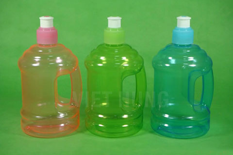 Customized-plastic-bottles-for-cooking-oil