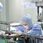 Nhựa PEEK, PTFE, PVDF, Acrylic ứng dụng trong sản xuất dược phẩm: bộ phận máy đóng viên, vỏ thiết bị, ống dẫn, khuôn mẫu đạt tiêu chuẩn GMP