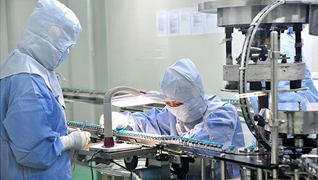 Nhựa PEEK, PTFE, PVDF, Acrylic ứng dụng trong sản xuất dược phẩm: bộ phận máy đóng viên, vỏ thiết bị, ống dẫn, khuôn mẫu đạt tiêu chuẩn GMP